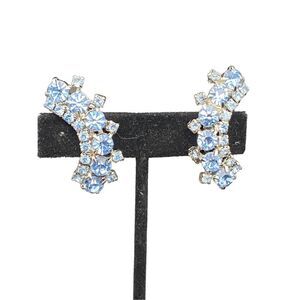 Vintage ice blue rhinestone clip earrings great shape
